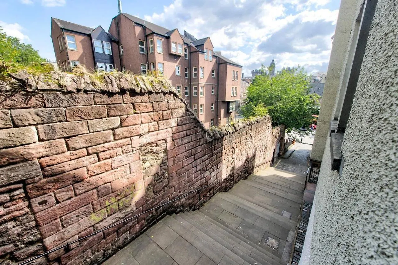 Joivy Amazing Location - Charming Apartment By The Edinburgh Castle!